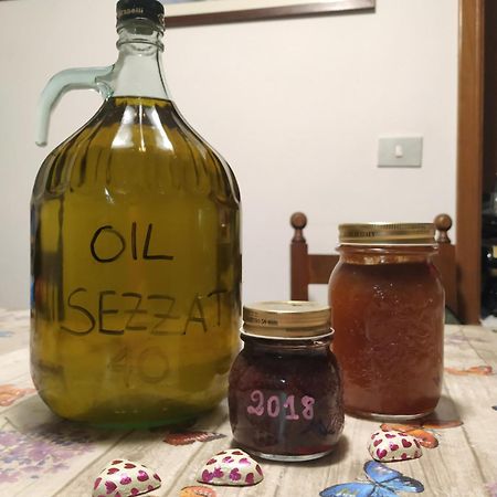 Appartamento Sezzate 40 سترادا المظهر الخارجي الصورة